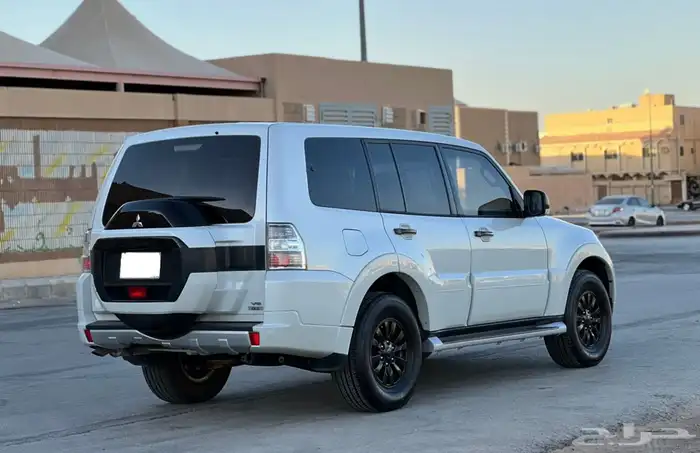 باجيرو 2015 14