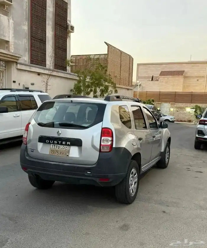 رينو داستر موديل 2015 فابريكه بالكامل 4