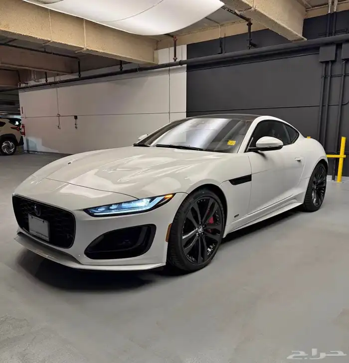 للبيع جاكور F-Type 75 موديل 2024 اصفار V8 وارد كندا 2