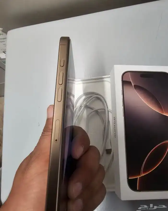 ايفون 16 برو ماكس 3