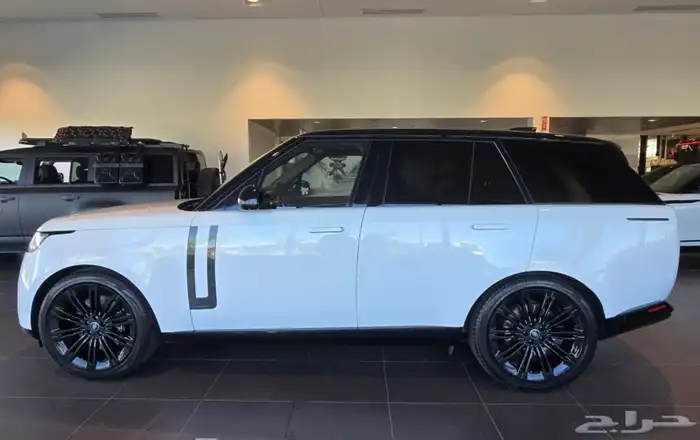 للبيع رانج روفر فوج Auto موديل 2023 فل كامل وارد كندا 1