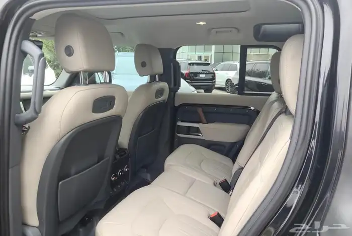 للبيع ديفندر موديل 2022 داخليه بيج بسعر بلاش وارد كندا 18