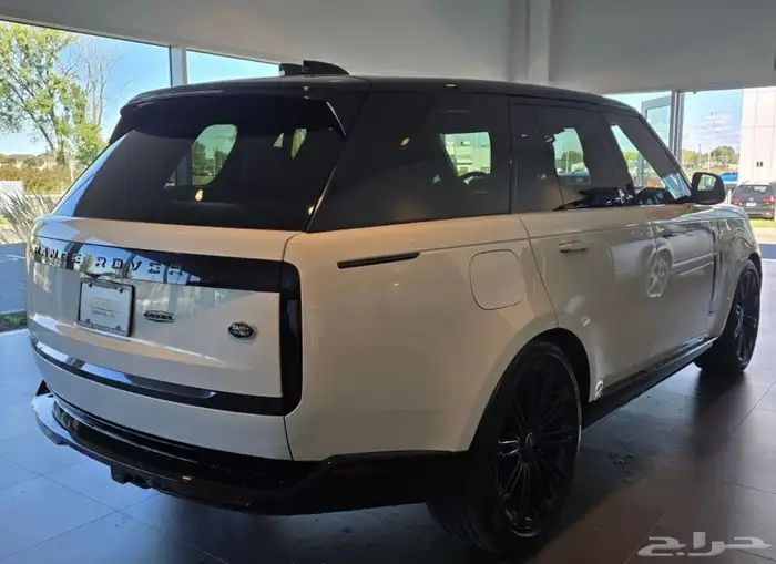 للبيع رانج روفر فوج Auto موديل 2023 فل كامل وارد كندا 4
