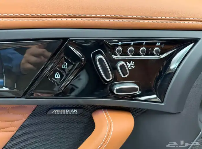 للبيع جاكور F-Type 75 موديل 2024 اصفار V8 وارد كندا 6