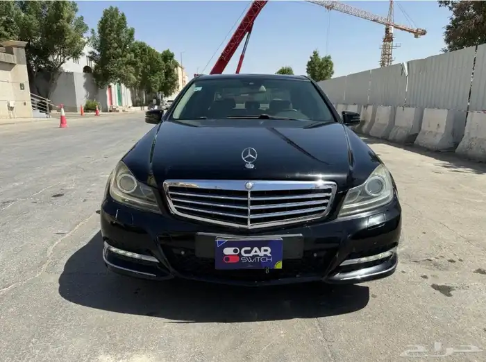 Mercedes C200 2013 164000 km 49000 SAR 1