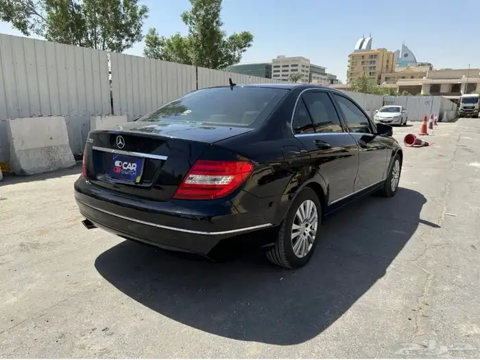 Mercedes C200 2013 164000 km 49000 SAR 5