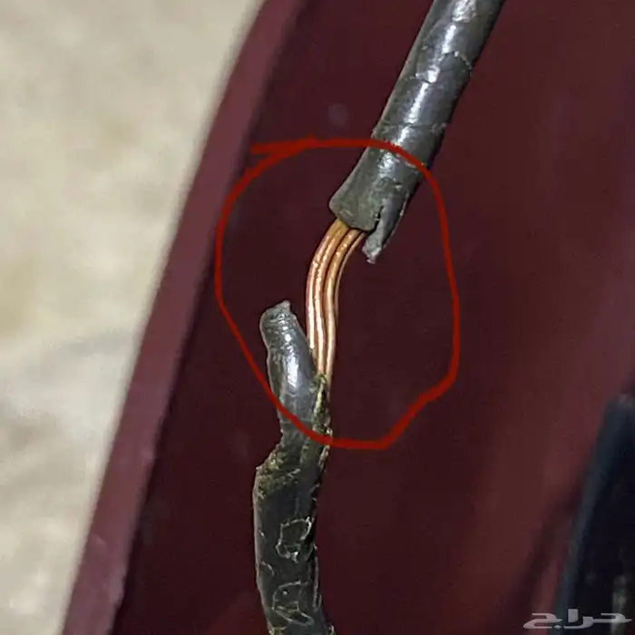 للبيع لمبة سقف أصلية نيسان ددسن 4