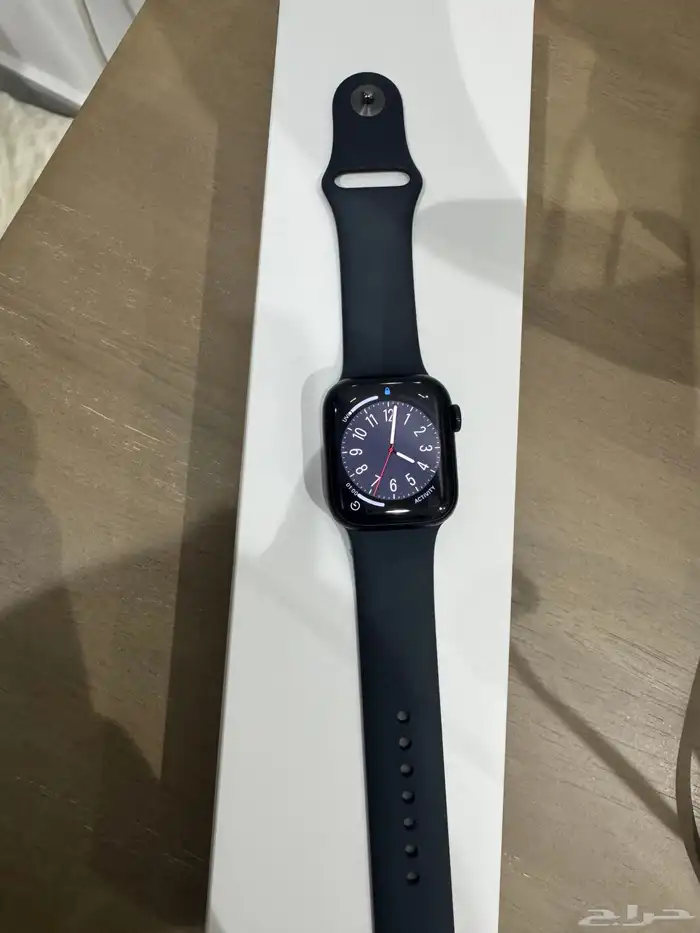ساعة ابل الإصدار 8 3
