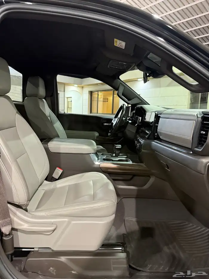 شيفورليه سلفراد تريل بوس بلاك موديل 2023 20