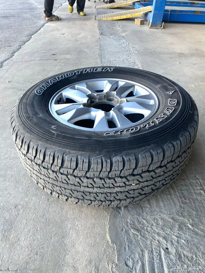 جنوط لاندكروزر وكالة 6