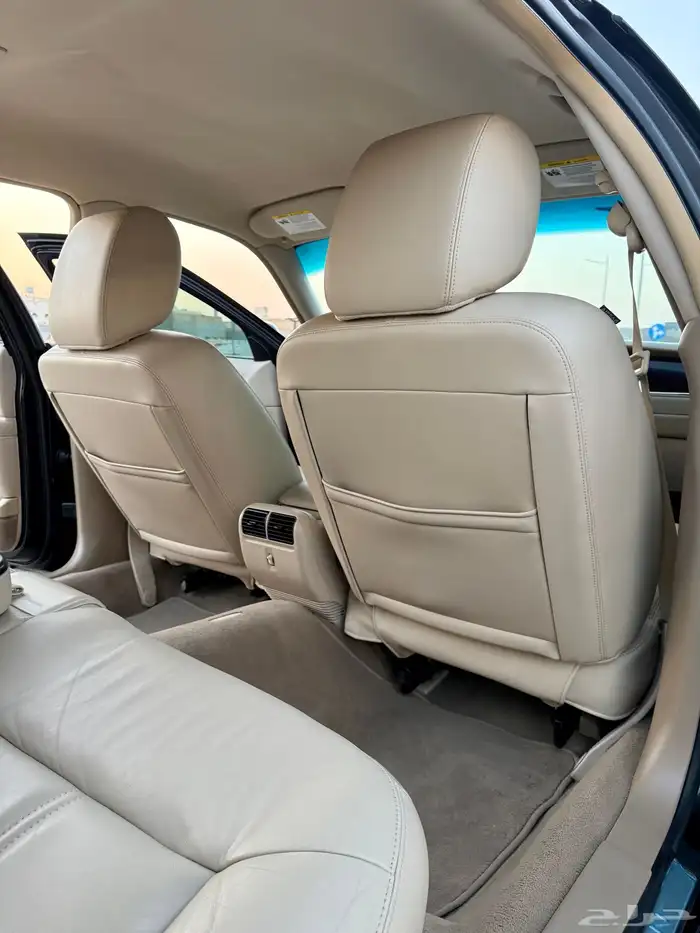 لينكون تاون كار لارج L ( مخزن 95الف ) سعودي 2011 بدي وكالة 32