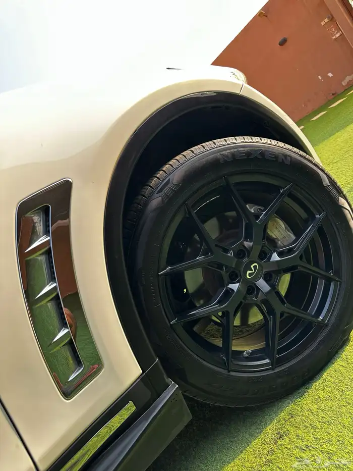 انفينتي FX37 معدل 12