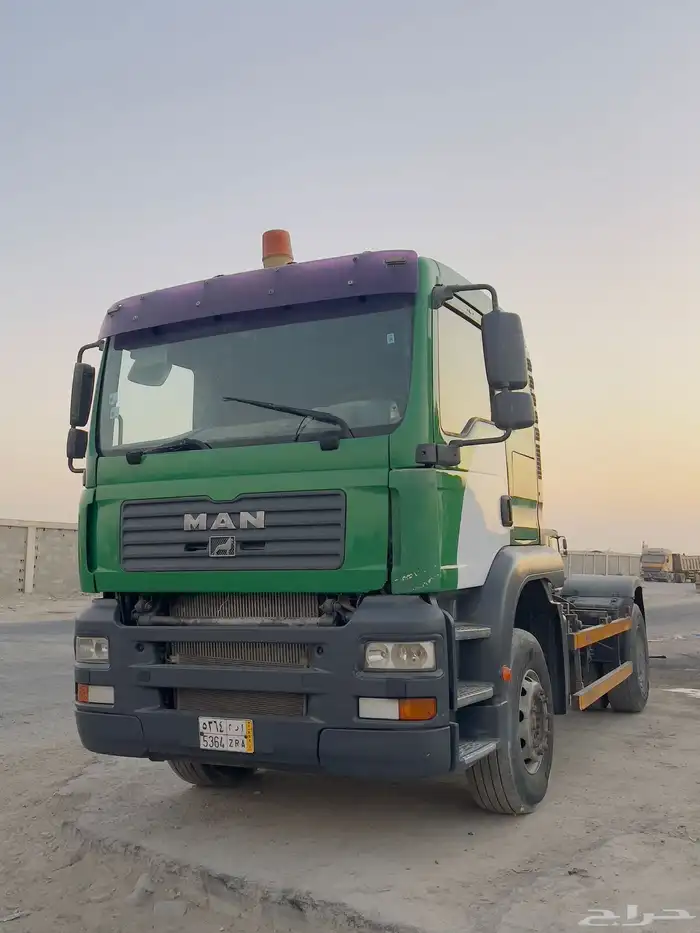 للبيع رأس شاحنة مان 2006 4