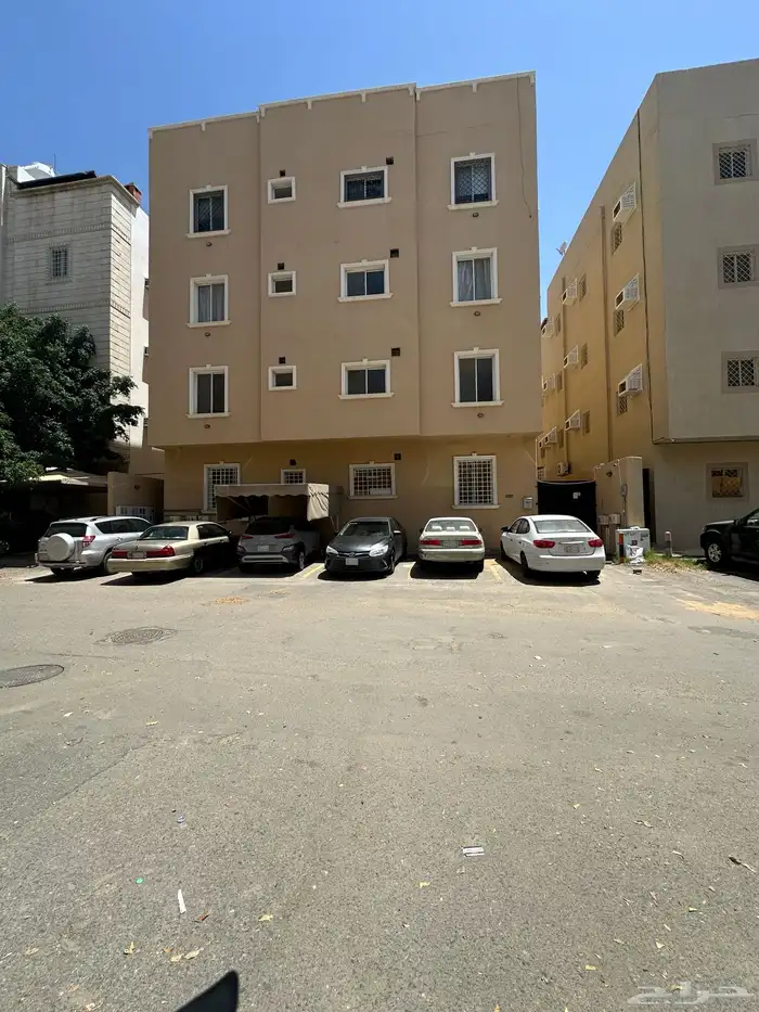 أثاث شقة فخمة في القيم الأسفل الطايف 11