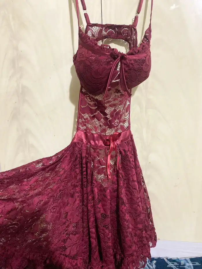 متوفر عندي لانجري عرايسية بسعر معقول جدا جديدة بمكة فقط 1