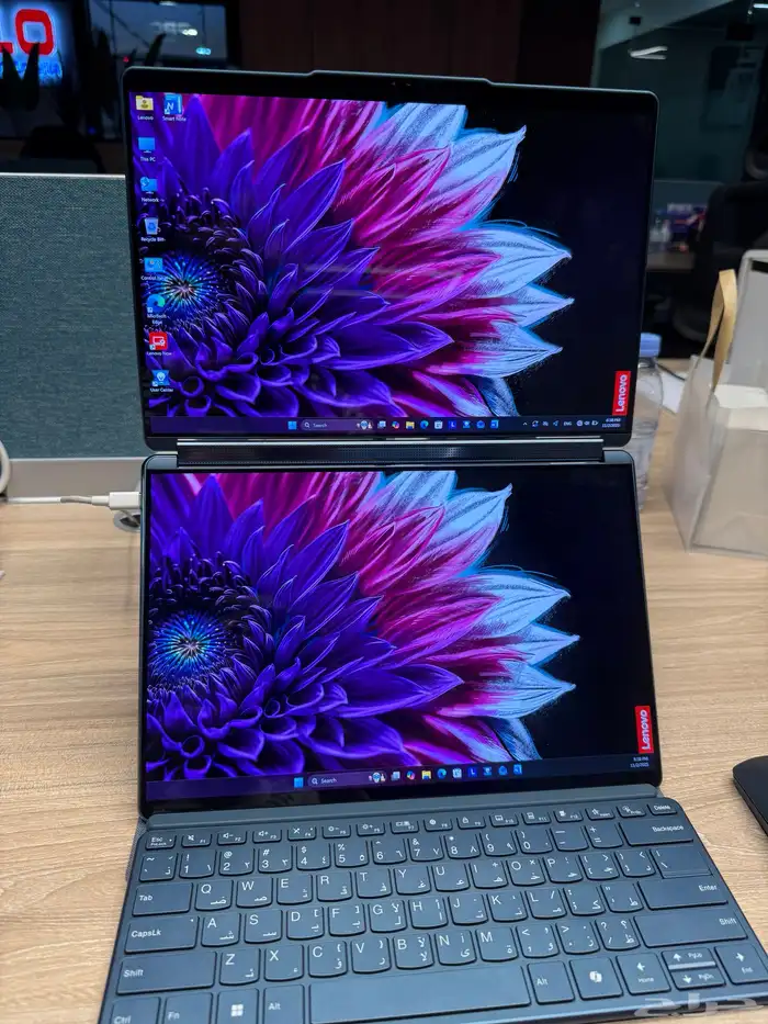 Lenovo Yoga Book 9i 17