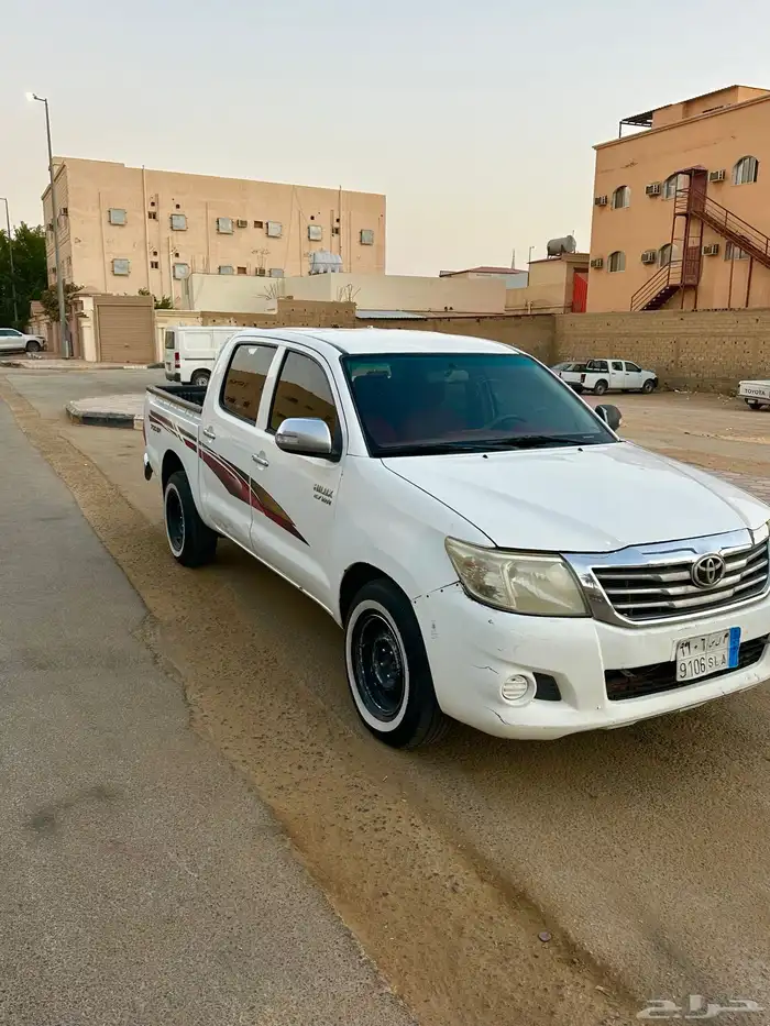 للبيع هيلكس 2012 1