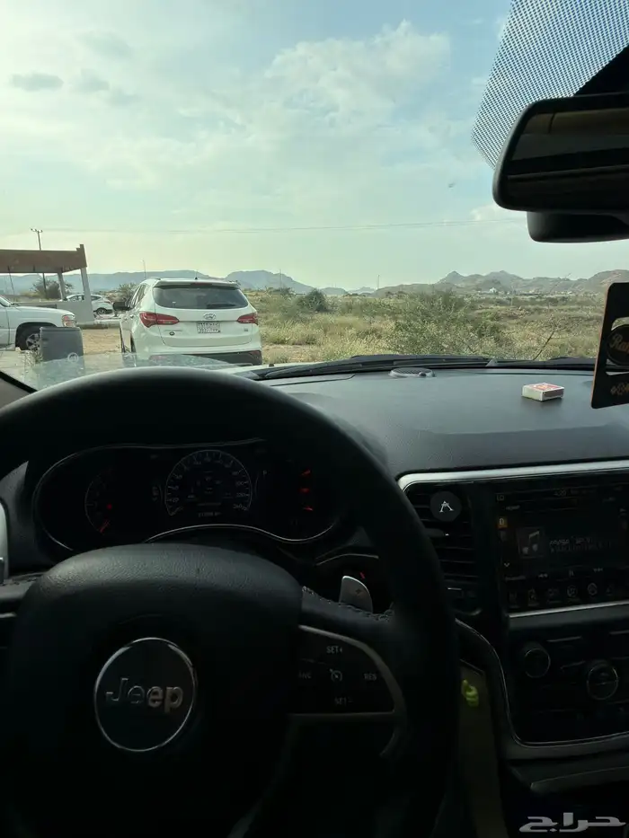 جيب قراند شيروكي ليمتد 2014 9