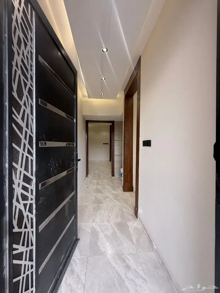 للبيع شقق علويه تشطيب VIP ف ابها البديع ب 510 الف 4