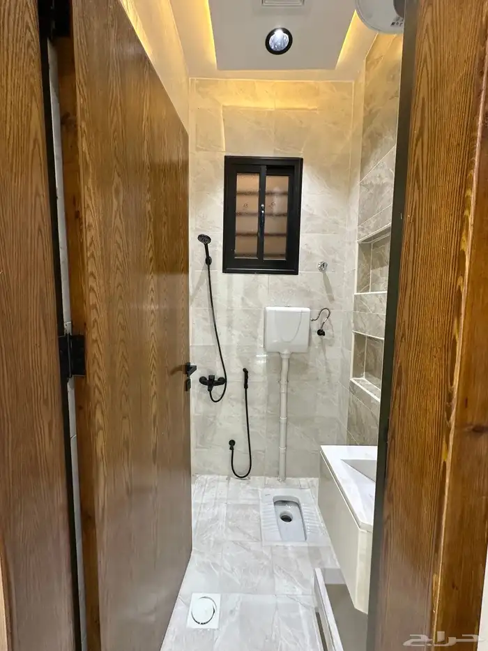 للبيع شقق علويه بموقع مكتمل الخدمات دره الموسي خميس مشيط 16