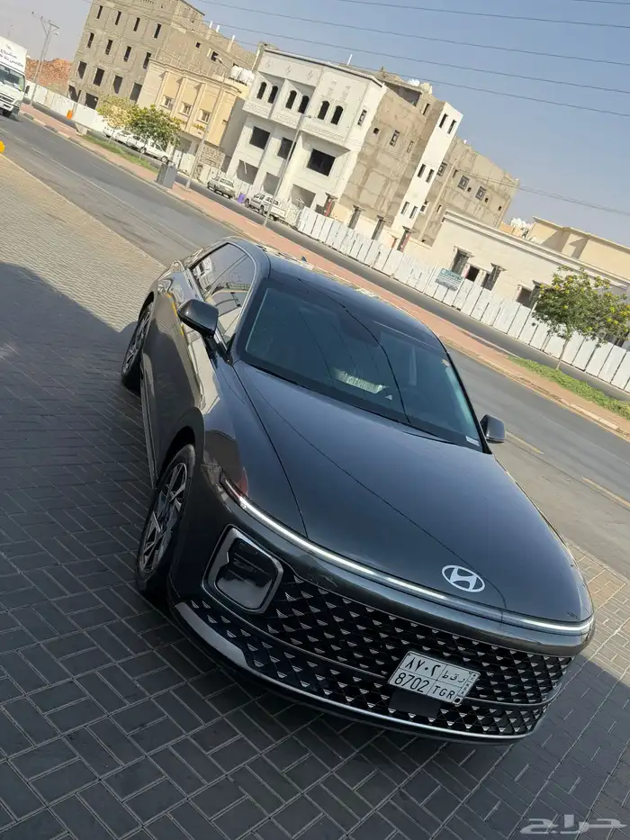 للبيع هونداي ازيرا 2024. - فئة كلاسيك . 9