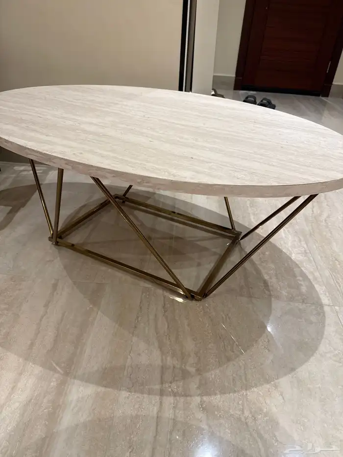 طاولات - خدمة - تلفزيون 3