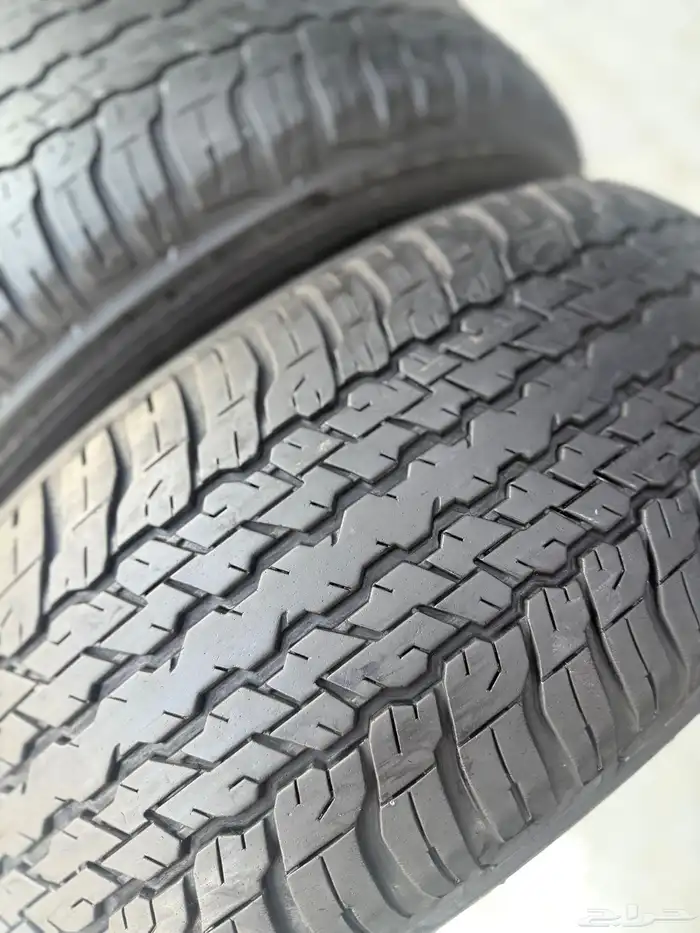 265 65 17 كفرات دنلوب وكالة فورشنر وهايلوكس وبرادو. ت 24 47 2