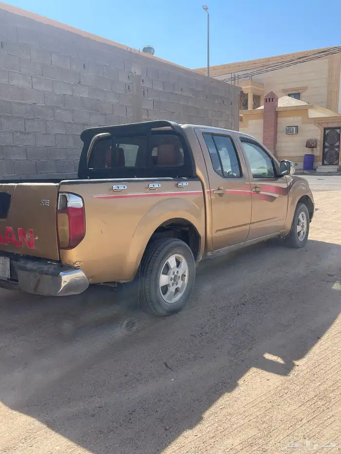 للبيع نافارا ديزل 2010 1