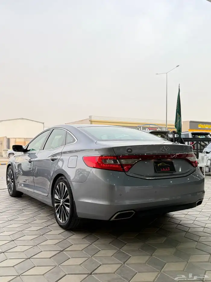 للبيع ازيرا 2016فل كامل مخزن 6