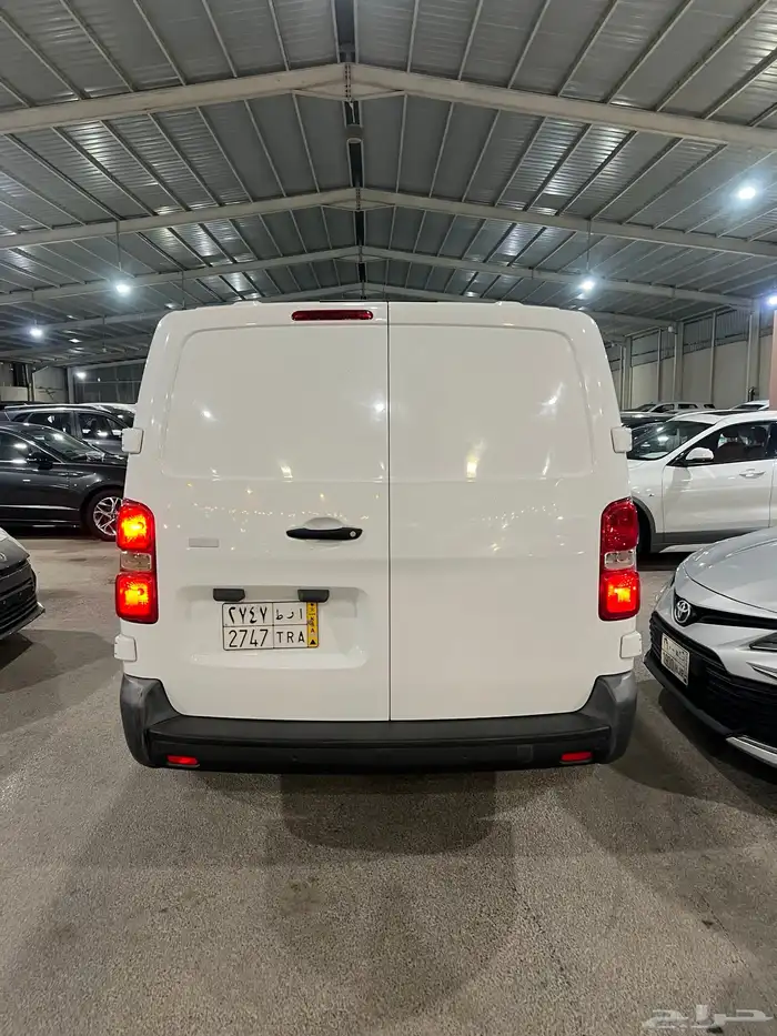 بيجو اكسبيرت 2019 ديزل اوتماتيك عداد 90 الف 5