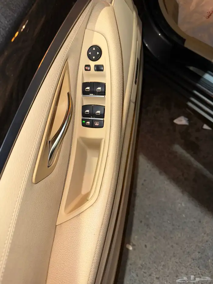 بي ام 520i فل كامل 19