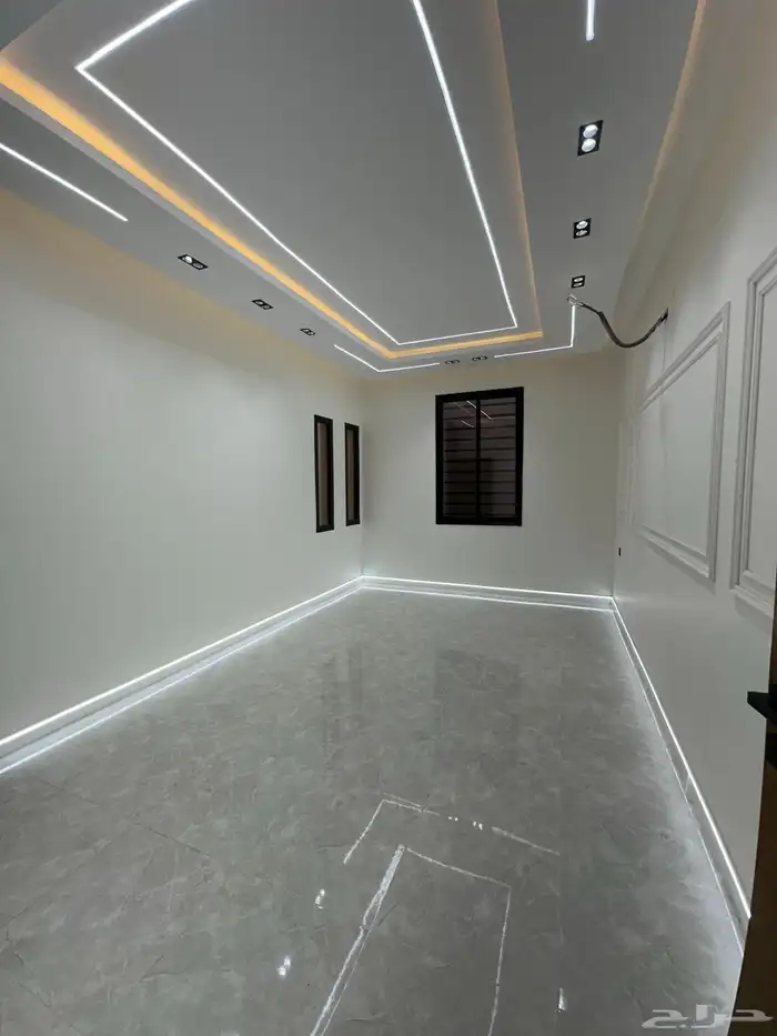 للبيع شقق علويه بموقع مكتمل الخدمات دره الموسي خميس مشيط 5