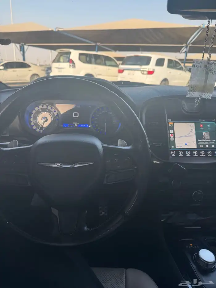 للبيع كرايسلر c300sبودي بلد ممشى 162 3