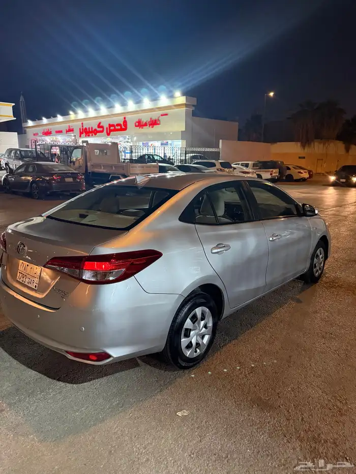 يارس Y 2022 فضي 2