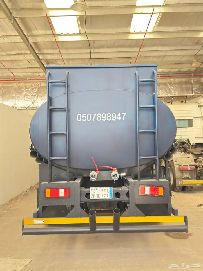 للبيع وايت فولفو موديل 2003 للبيع 2