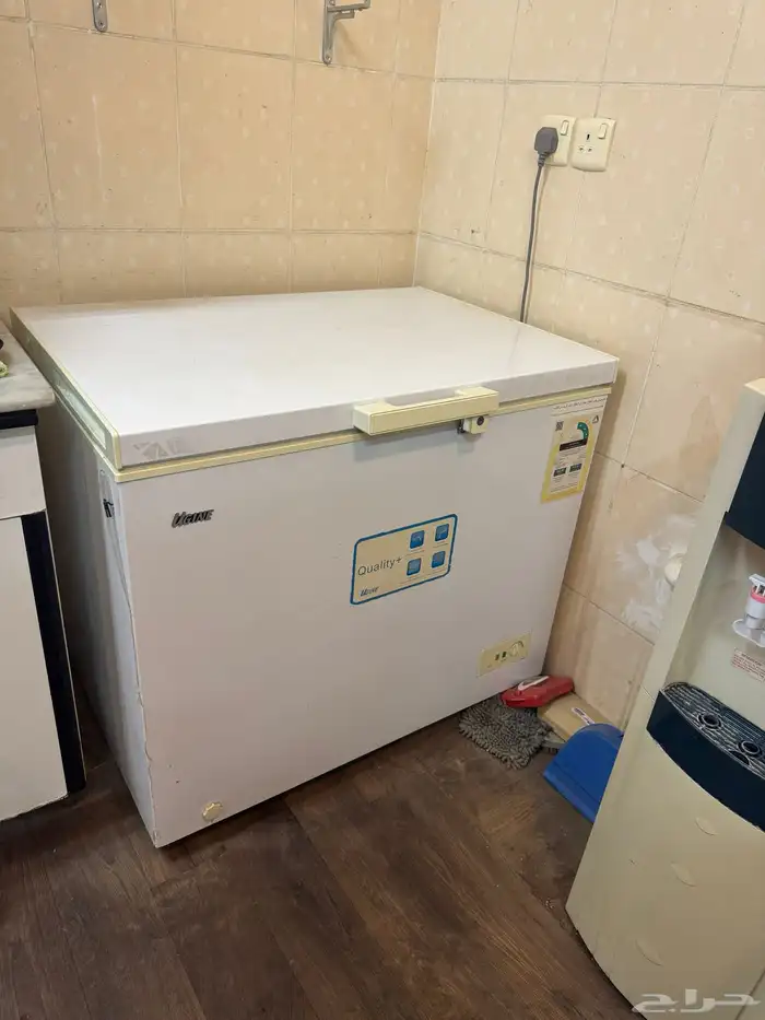 للبيع فريزر يوجين وثلاجة هايسنس 0