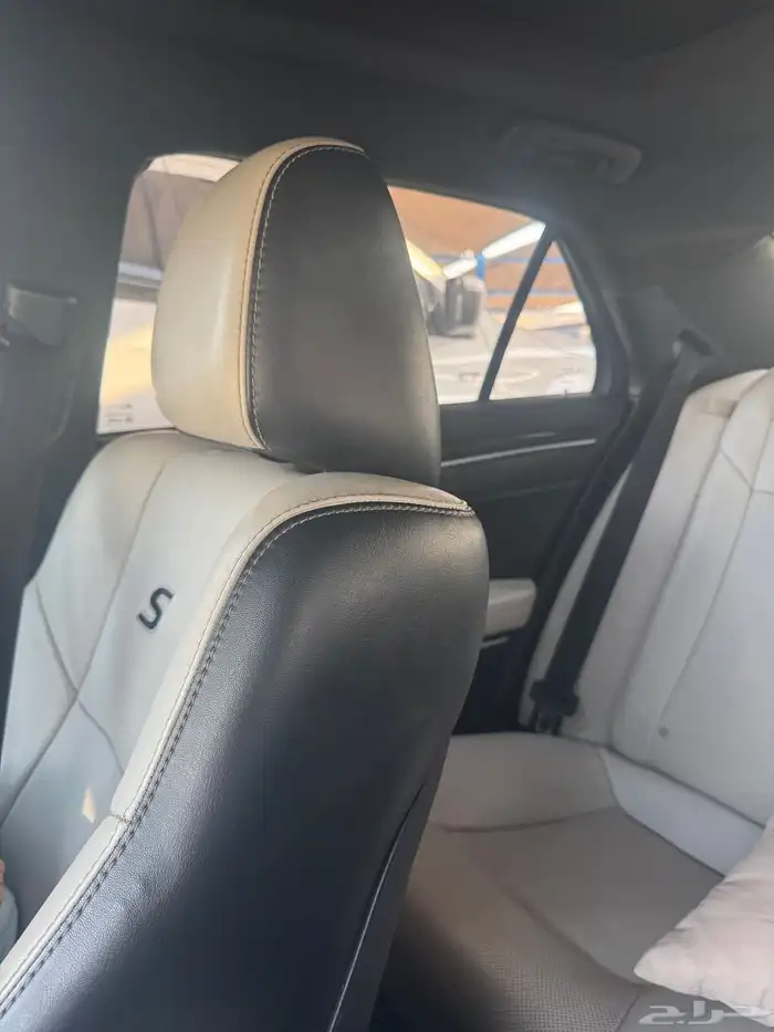 للبيع كرايسلر c300sبودي بلد ممشى 162 2