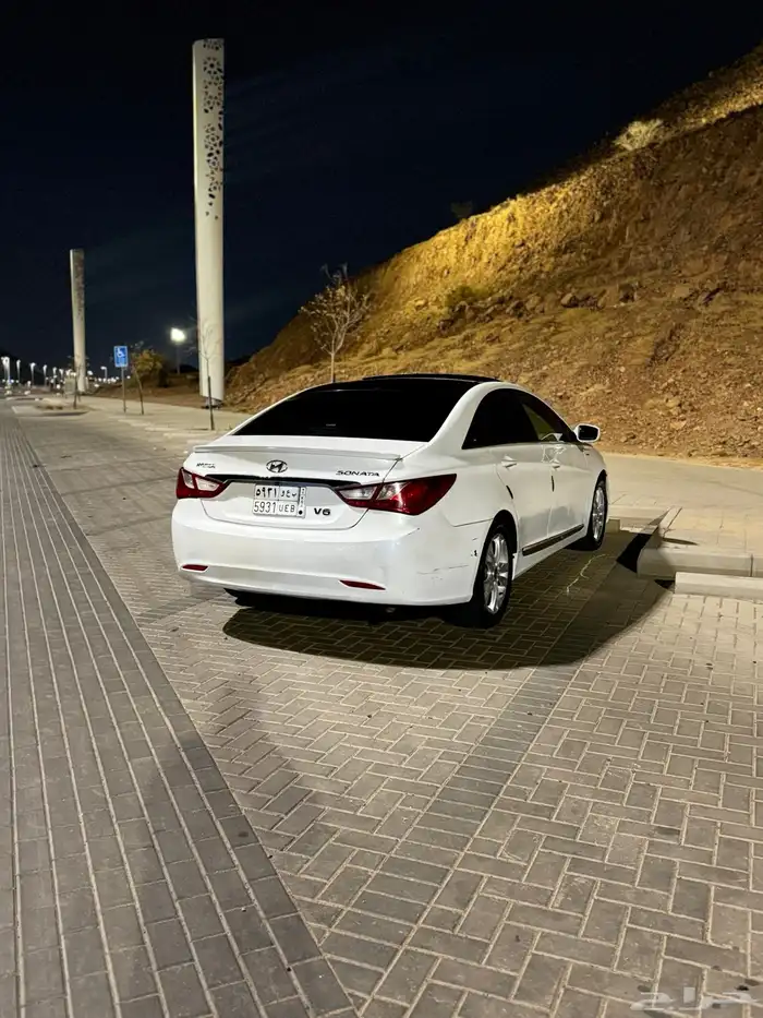 سوناتا 2012 للبيع أو البدل بسيارة نفس المواصفات والنظافة 4