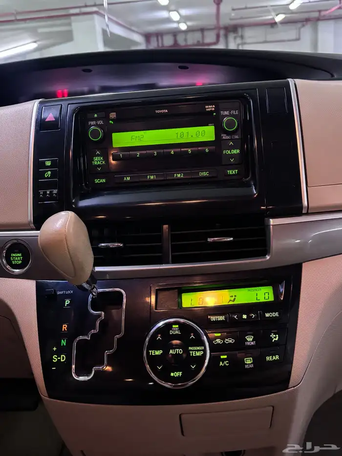 للبيع تويوتا بريفيا 2013 نظيف ممشى 130 25