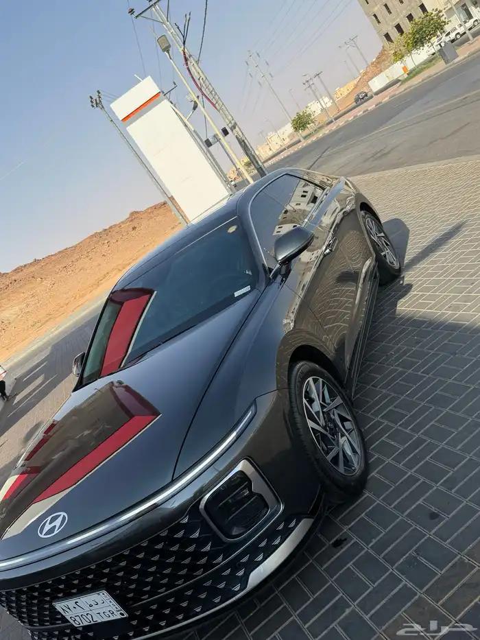 للبيع هونداي ازيرا 2024. - فئة كلاسيك . 10