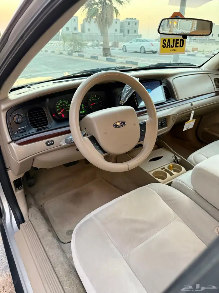 فورد كراون فكتوريا 2012 سعودي ( استخدام شخصي ) 20