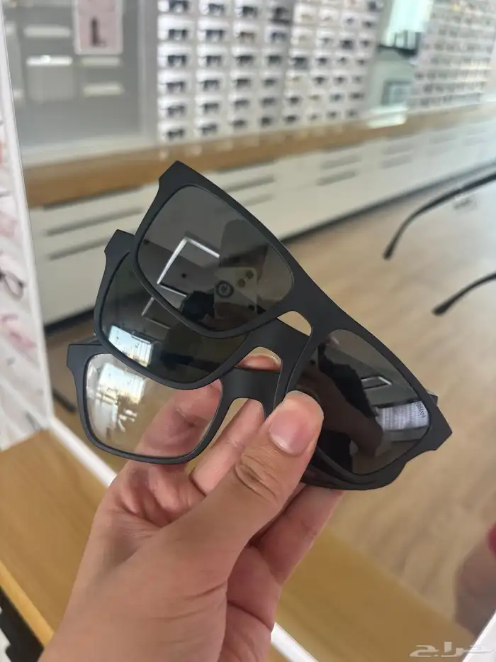 نظارات شمسية EMPORIO ARMANI اصلية ما استخدمت ولا مره ClipOn 0