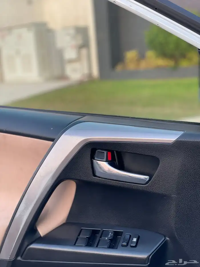 تويوتا - راف فور - 2017 - سعودي - فل كامل 20