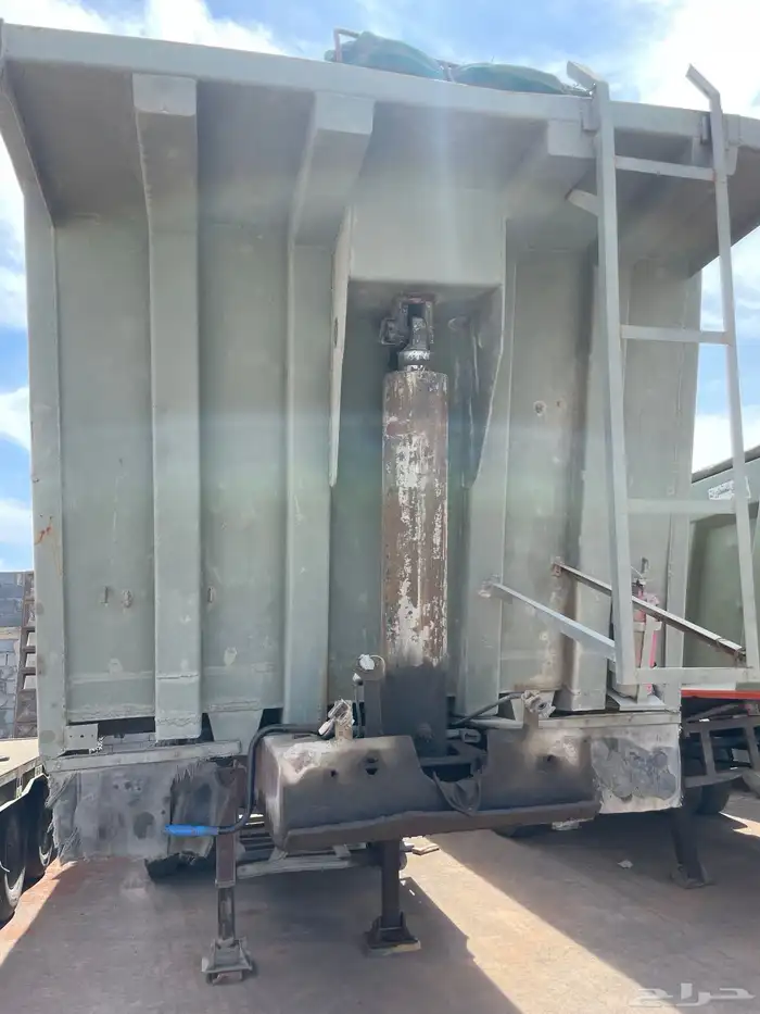 صندوق قلاب 32 م للبيع 2