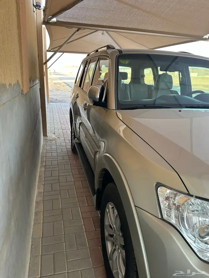 باجيرو 2020 ذهبي 3