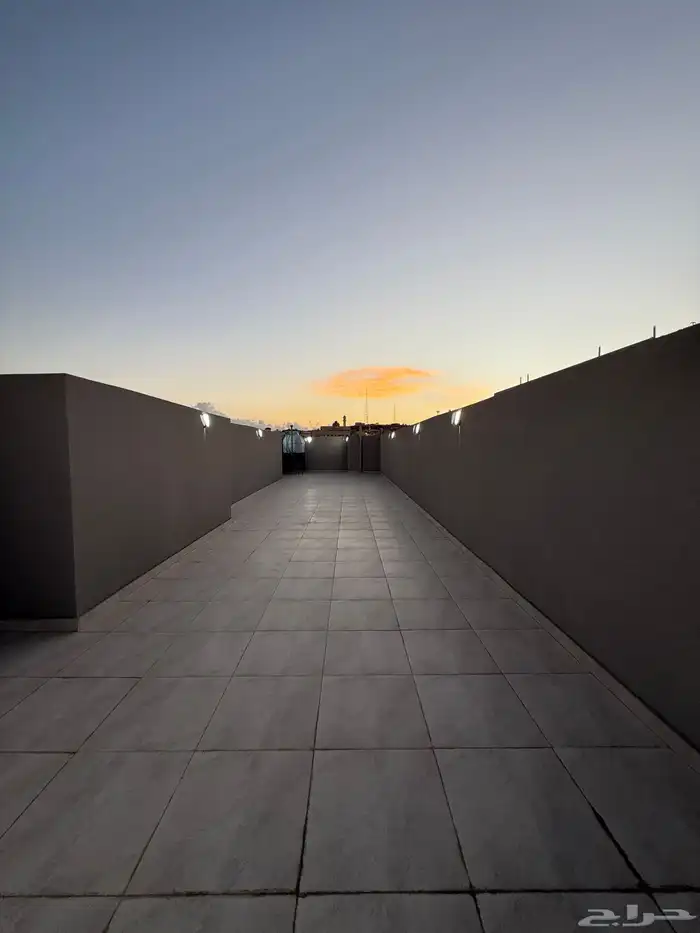 للبيع شقق ارضيه وشقق علويه غرب الخميس حي المعارض 39