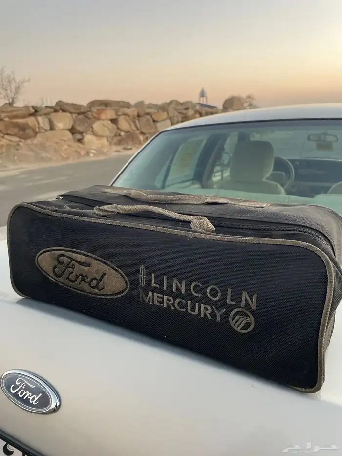 للبيع فورد 2011 فكتوريا سعودي 10