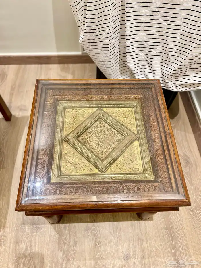 طربيزات خشب كلاسيك فخمه 1