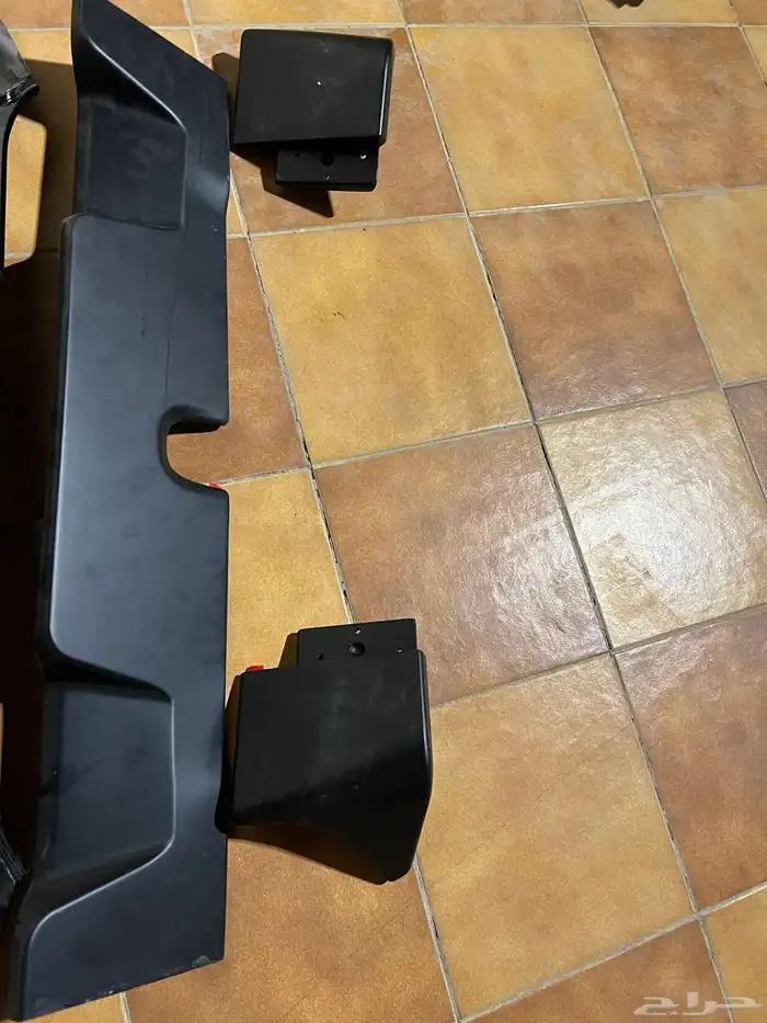 طقم كورنر و جناح بيك اب زعانف 0