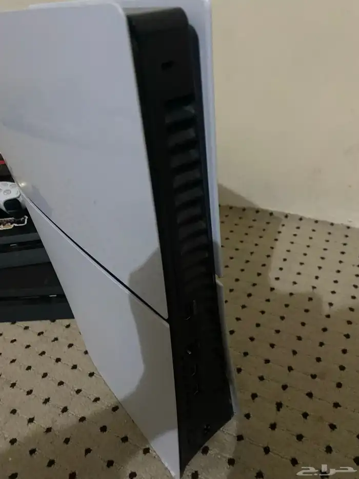 سوني 5 و 2 سوني 4 مع ثلاث يذات 3